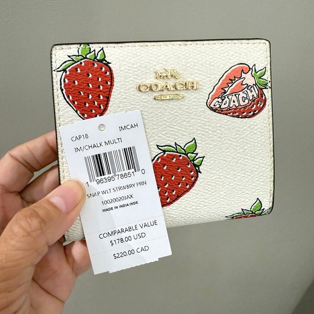 Coach CAP18 Snap Wallet With Strawberry Print - Picture 7 of 7